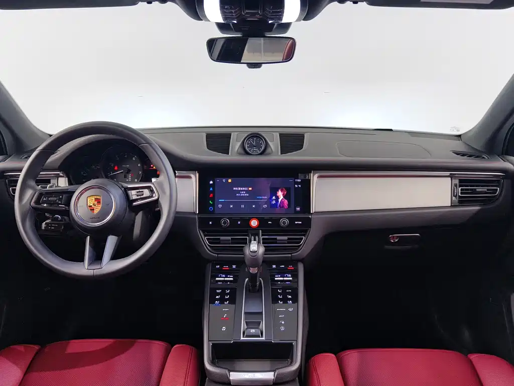 Porsche Macan — миниатюра 11