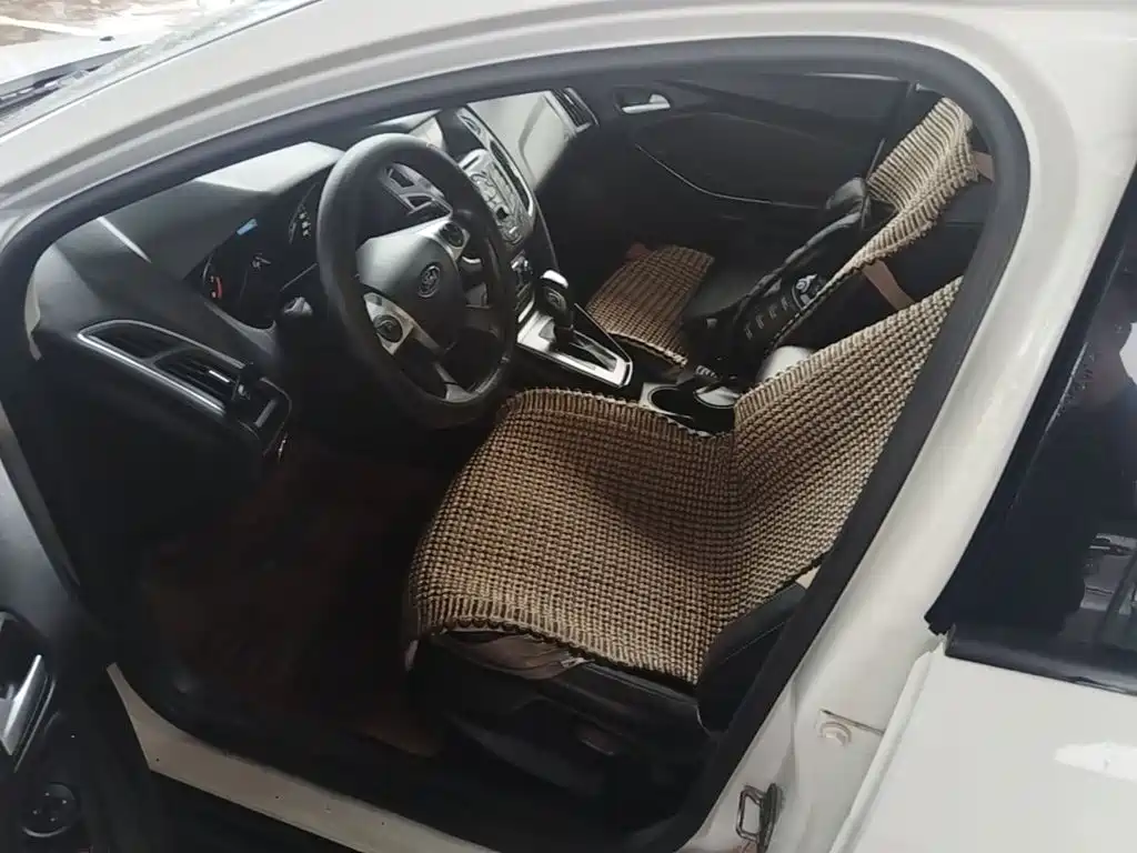 Ford Focus — миниатюра 20