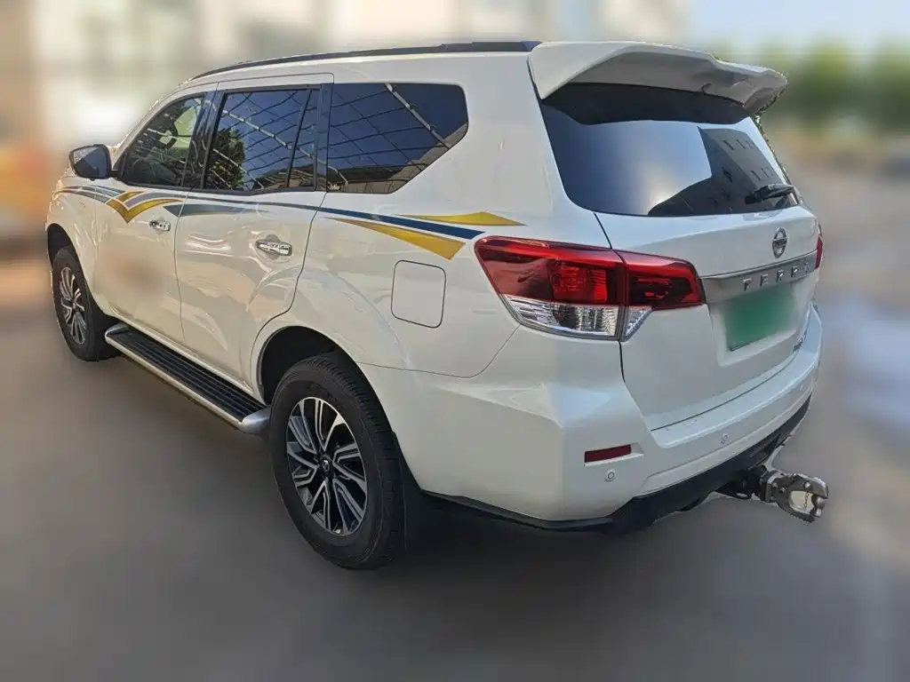 Nissan Terra — миниатюра 4