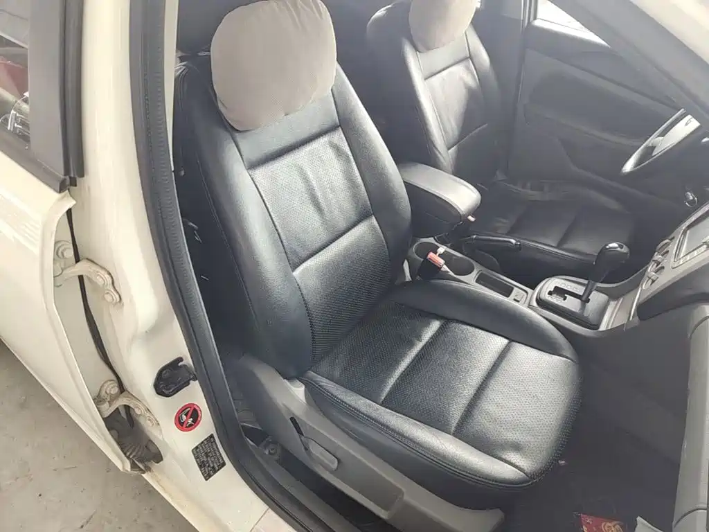 Ford Focus — миниатюра 25