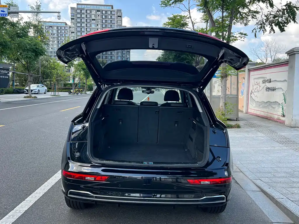 Audi Q5L — миниатюра 18