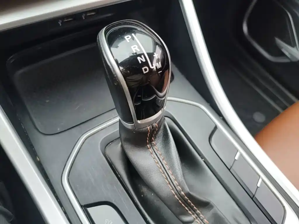Geely Vision X6 — миниатюра 14