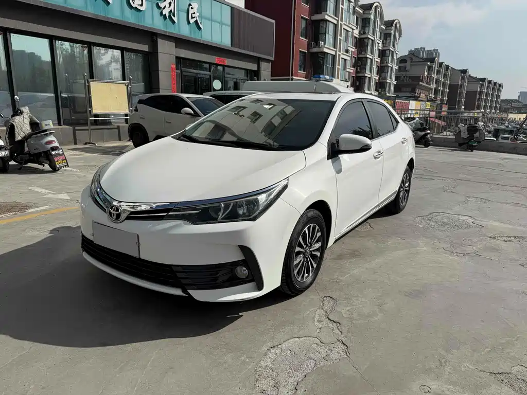 Купить Toyota Corolla