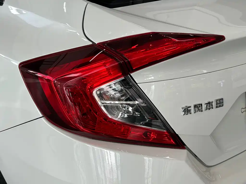 Honda Civic — миниатюра 12