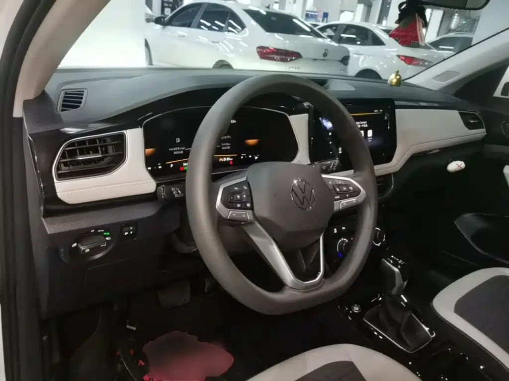Volkswagen Tharu — миниатюра 10