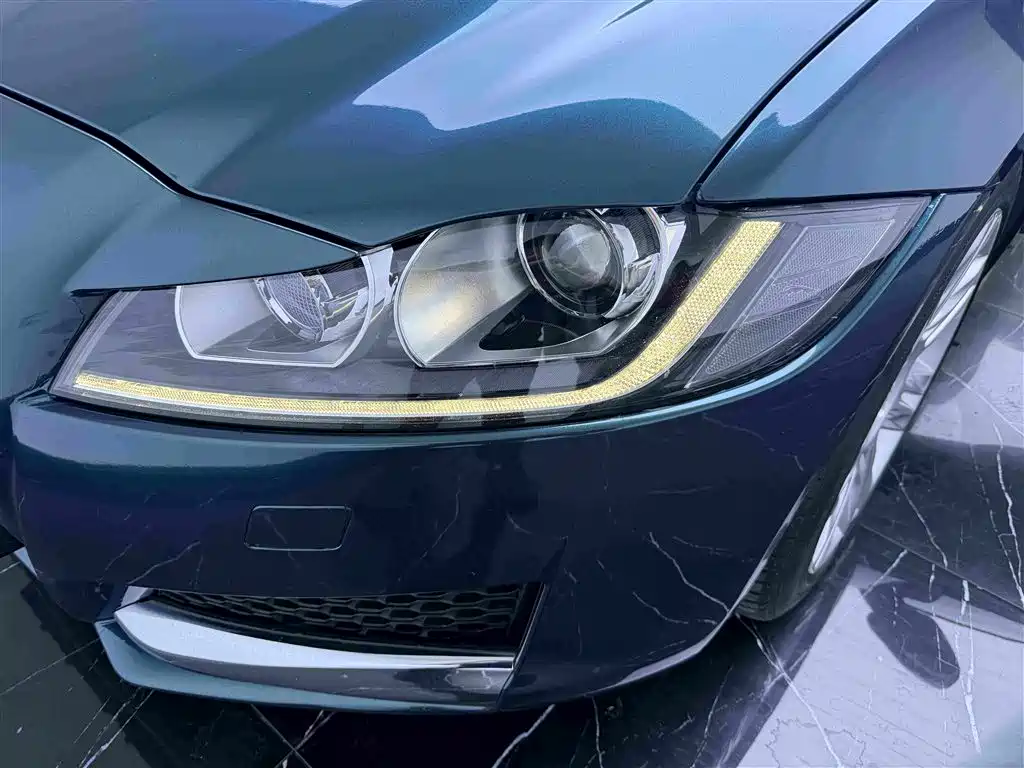 Jaguar XFL — миниатюра 18
