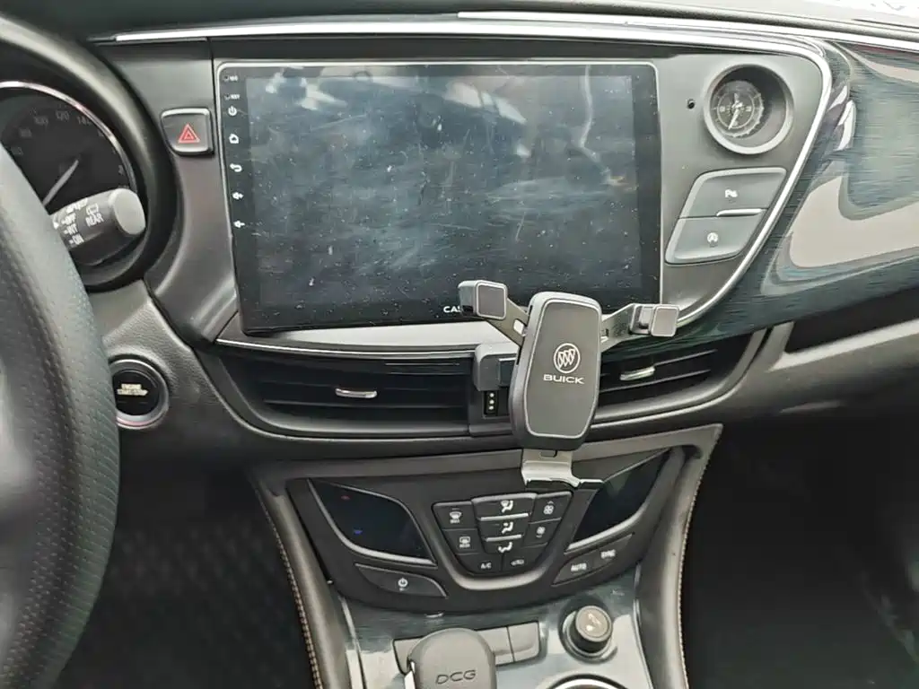 Buick Envision Plus — миниатюра 13