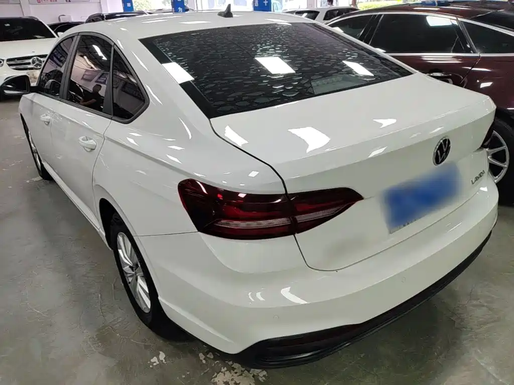 Volkswagen Lavida — миниатюра 5