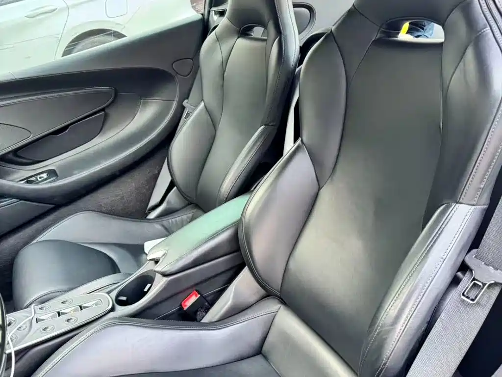 McLaren GT — миниатюра 7