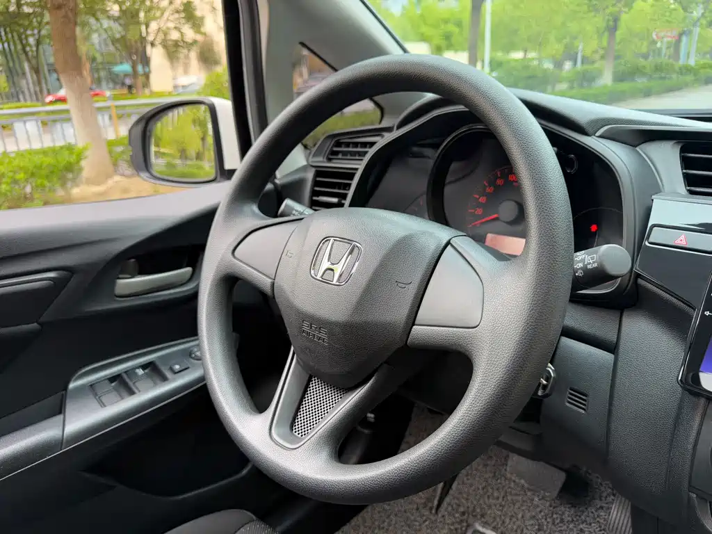Honda Fit — миниатюра 14