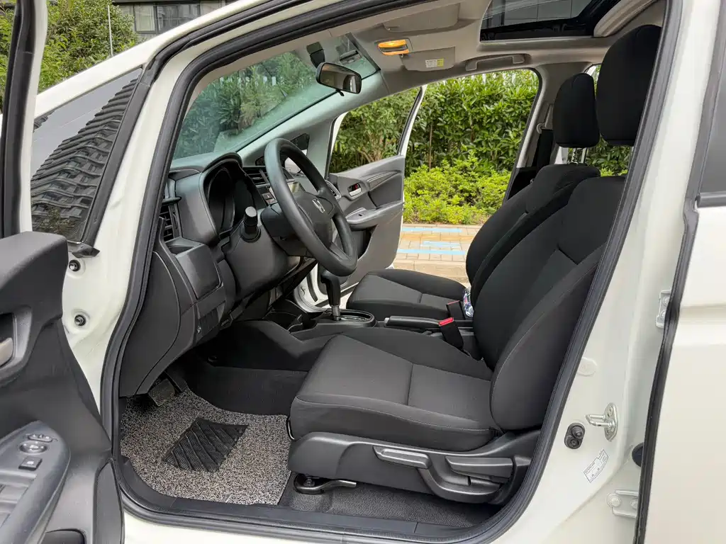 Honda Fit — миниатюра 11