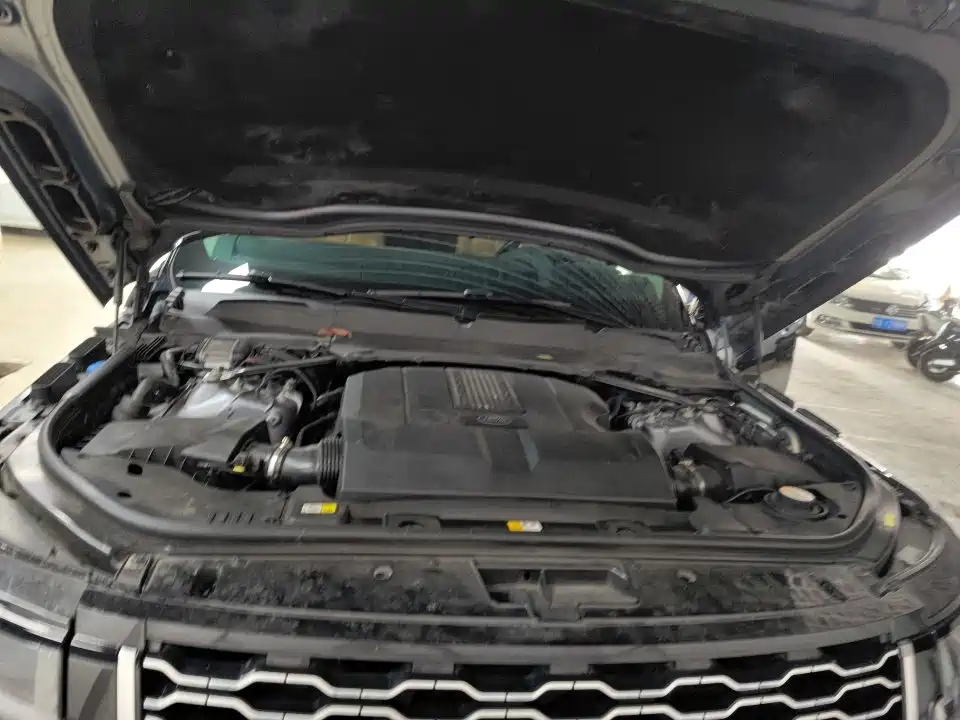 Land Rover Range Rover — миниатюра 12