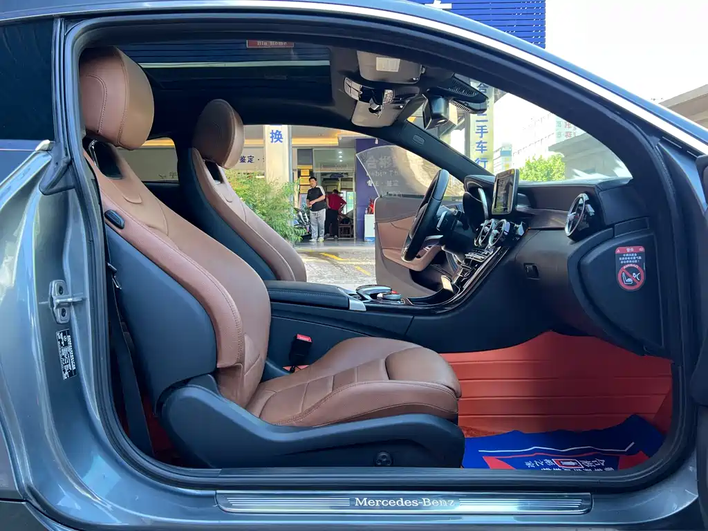 Mercedes-Benz C-Class (Import) — миниатюра 16