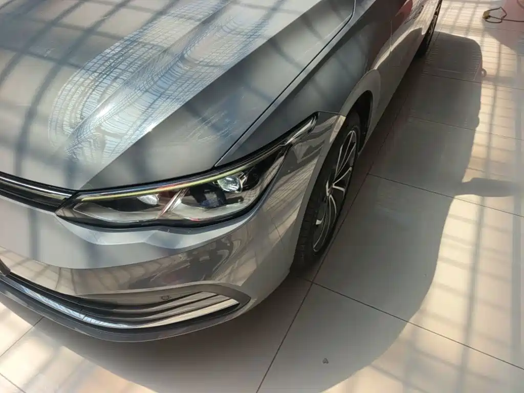 Volkswagen Golf — миниатюра 24