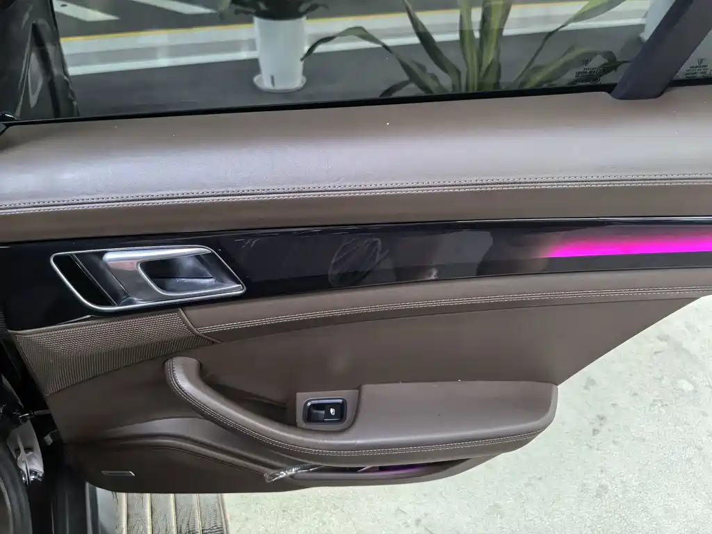 Porsche Panamera — миниатюра 14