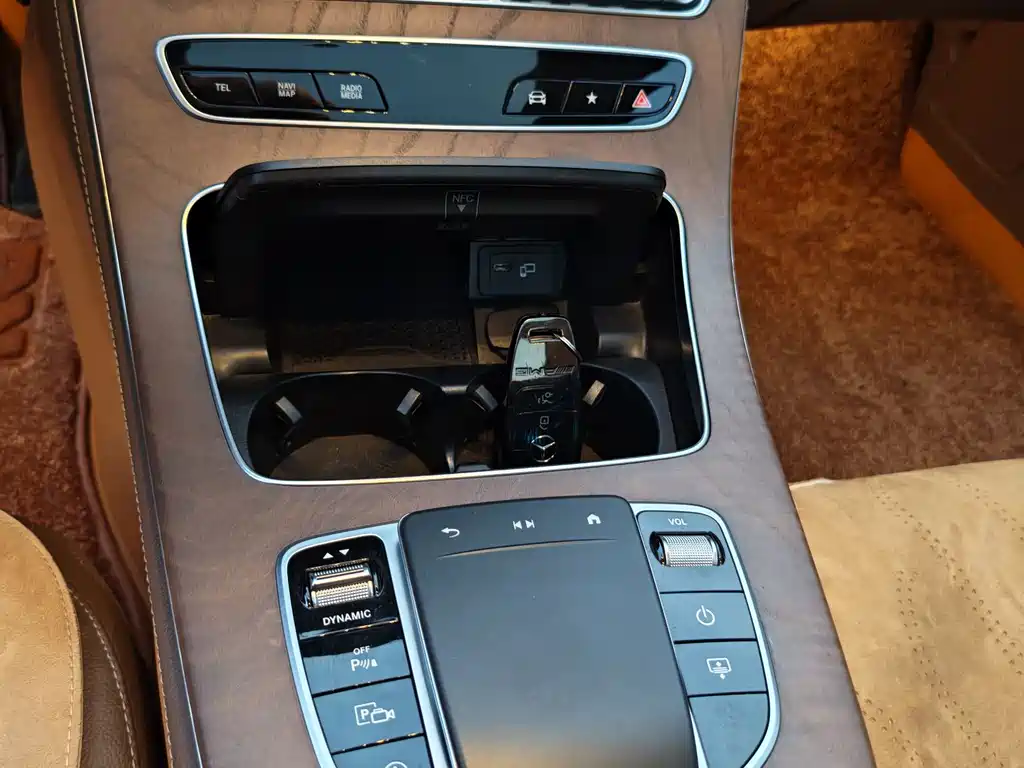 Mercedes-Benz E-Class E 2021 E 300 L Fashion