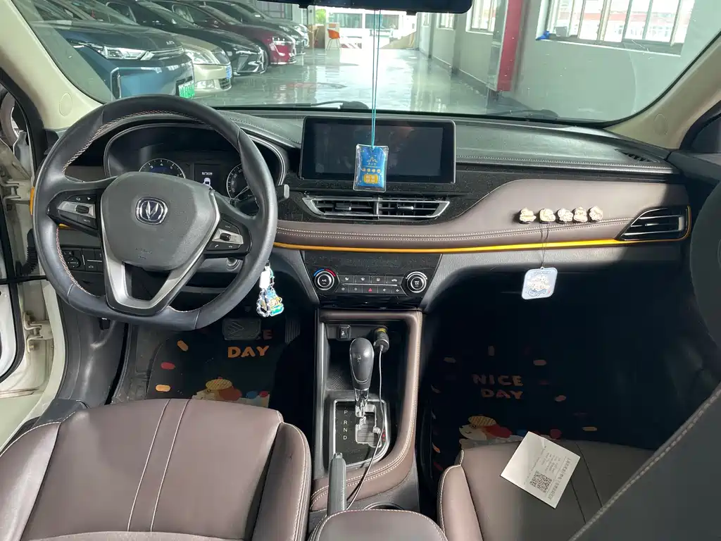 Changan Eado DT — миниатюра 11