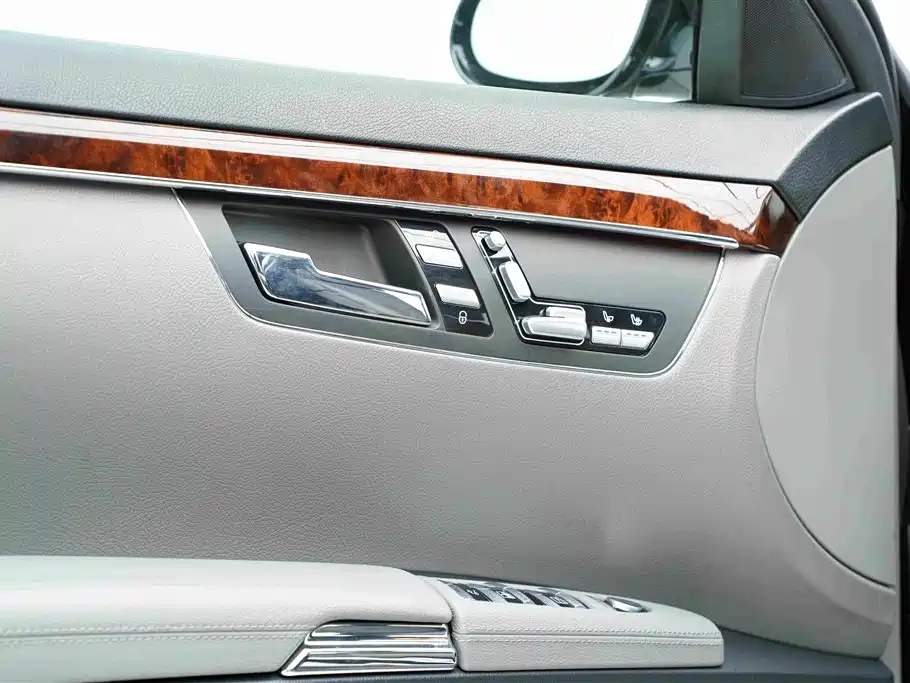 Mercedes-Benz S-Class — миниатюра 15