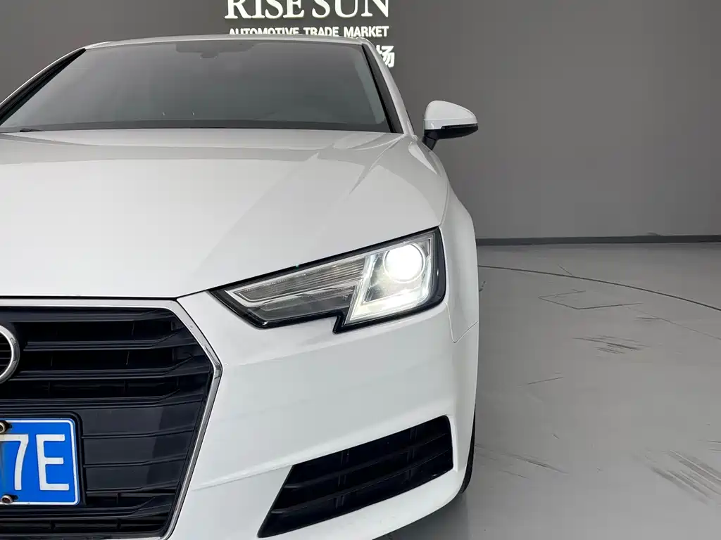 Audi A4L — миниатюра 12