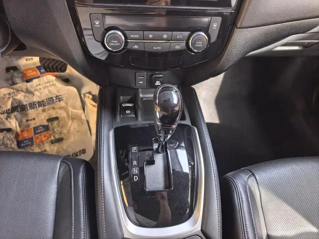 Nissan X-Trail — миниатюра 13