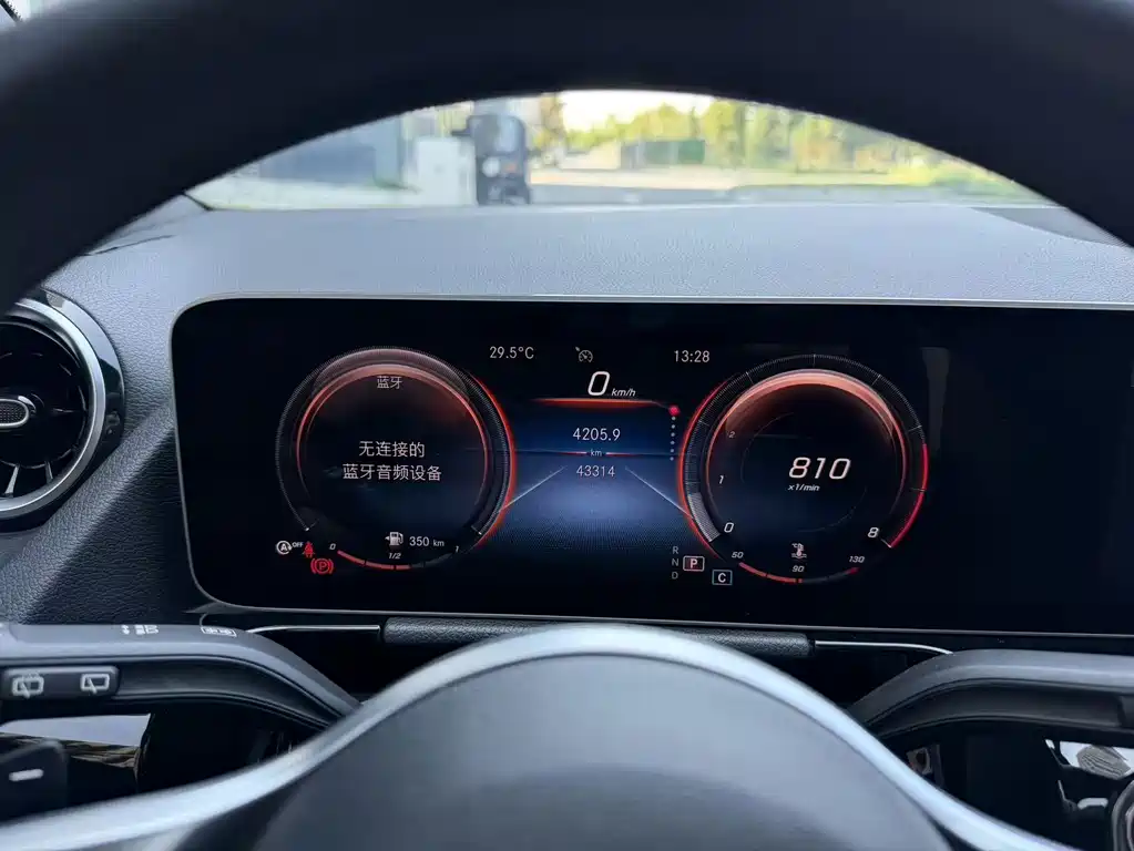 Mercedes-Benz B-Class — миниатюра 7