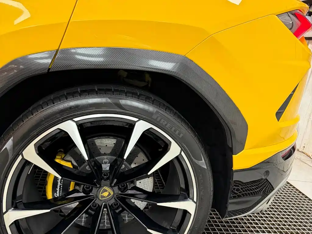 Lamborghini Urus — миниатюра 5