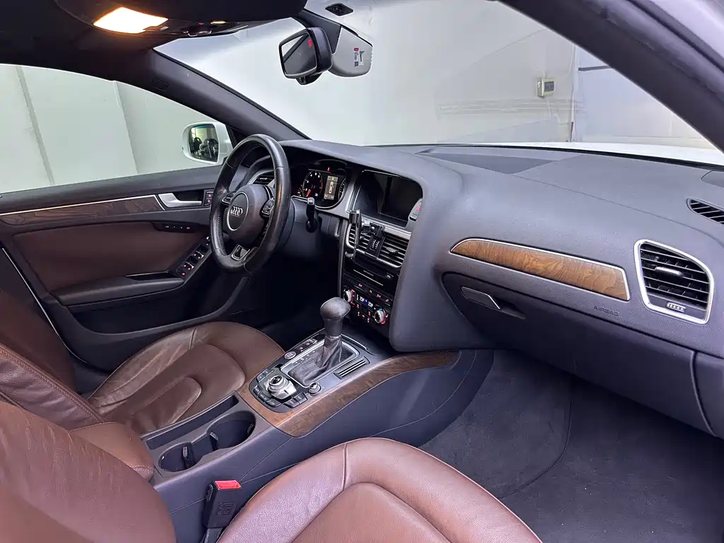 Audi A4L — миниатюра 8