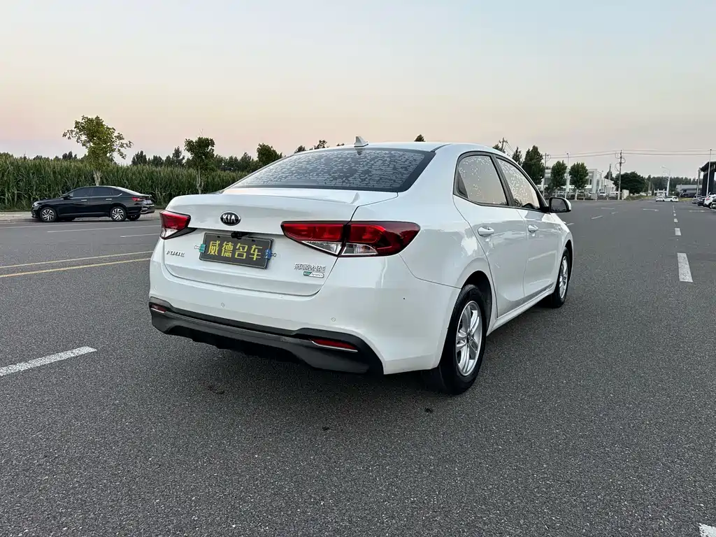 Kia Forte — миниатюра 7