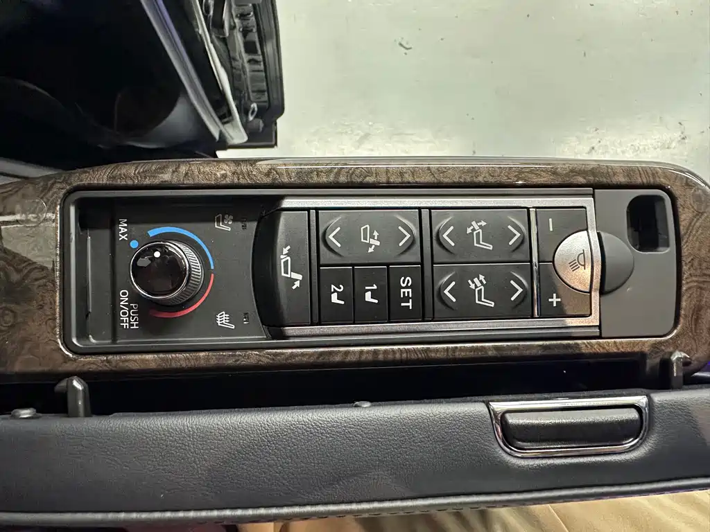 Toyota Vellfire — миниатюра 9