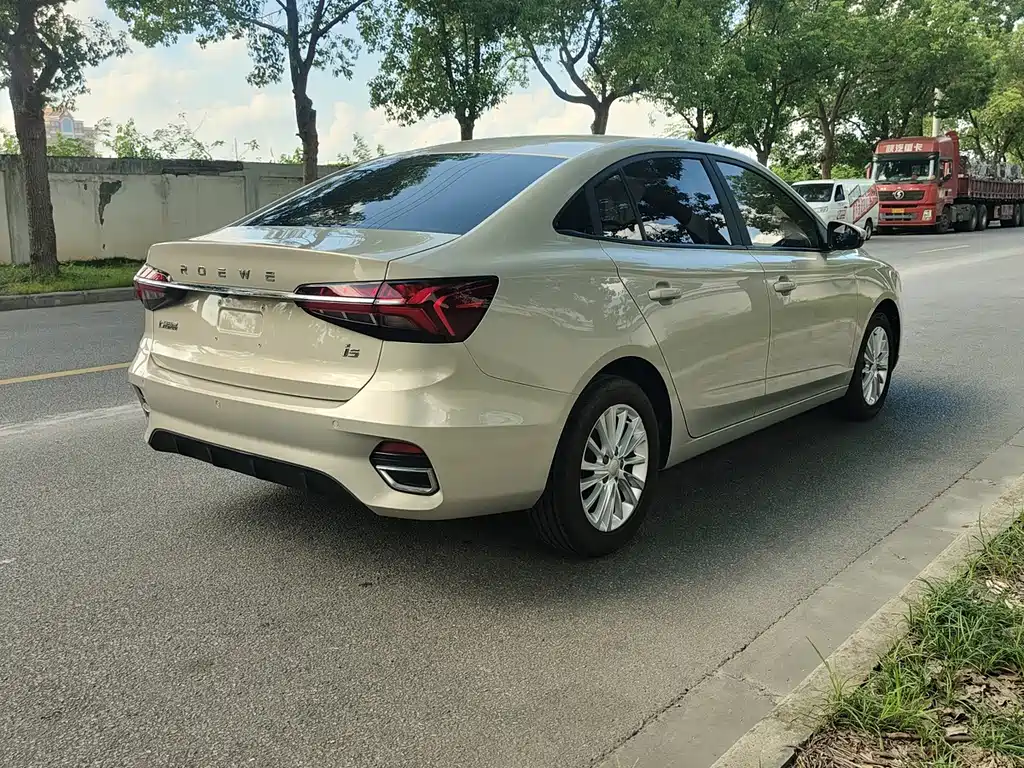 Roewe i5 — миниатюра 8