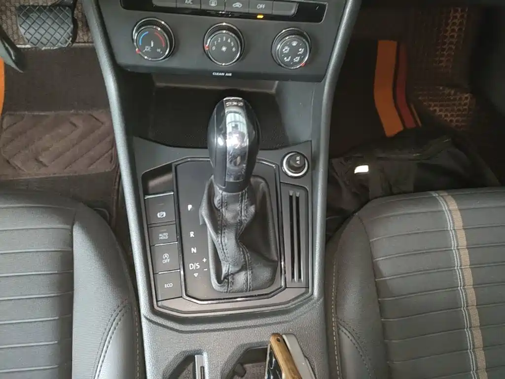Volkswagen Lavida — миниатюра 14