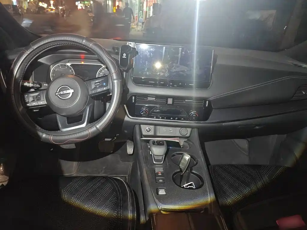 Nissan Qashqai — миниатюра 10