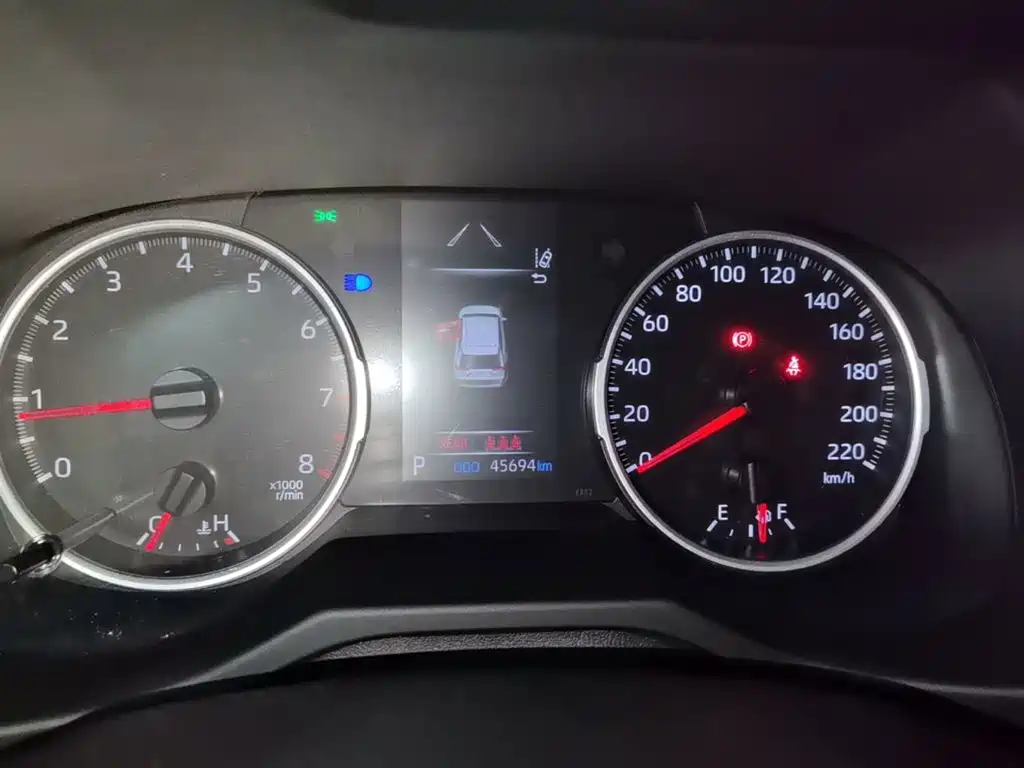 Toyota RAV4 — миниатюра 12
