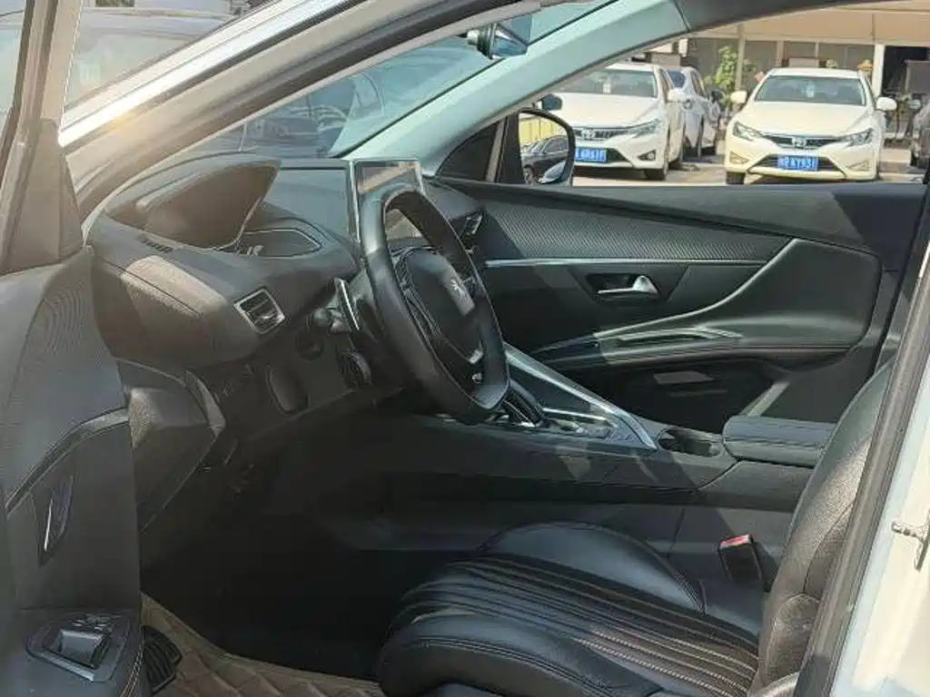 Peugeot 4008 — миниатюра 4