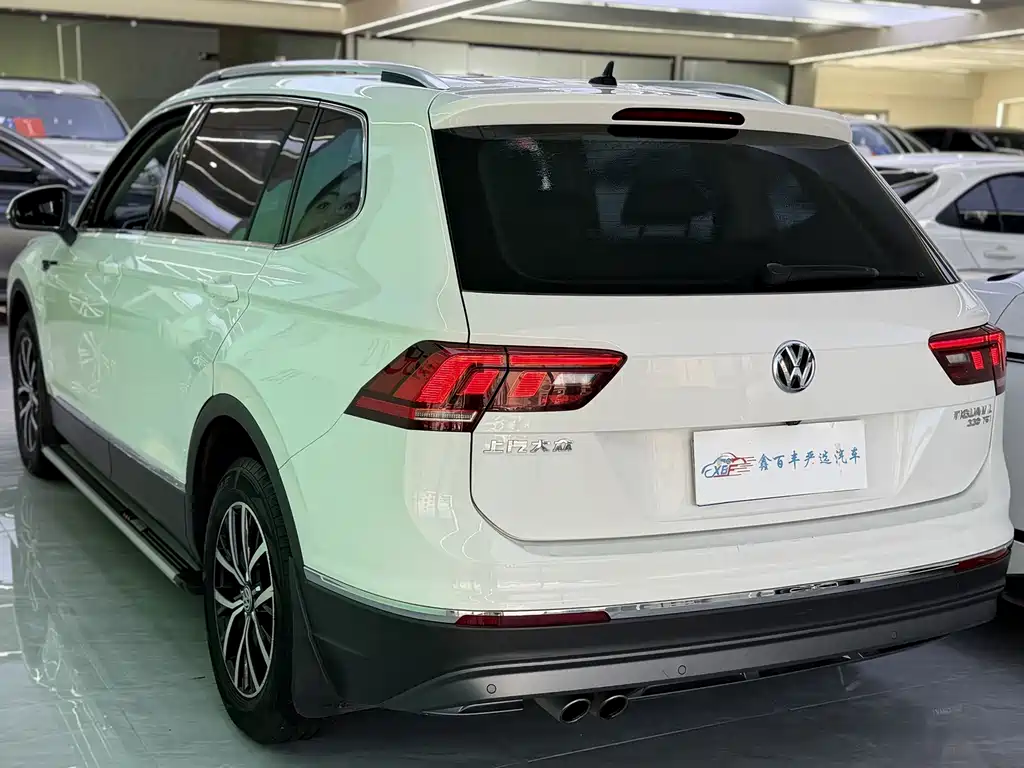 Volkswagen Tiguan L — миниатюра 8