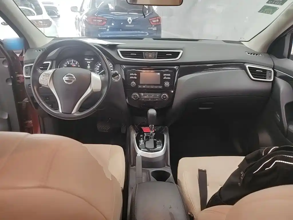 Nissan Qashqai — миниатюра 10