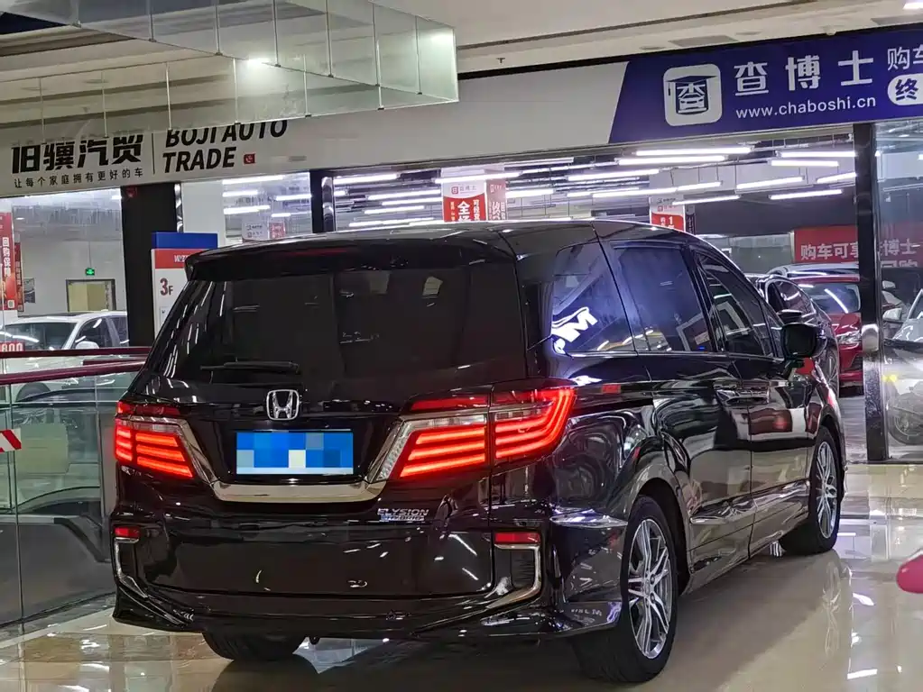 Honda Elysion — миниатюра 16