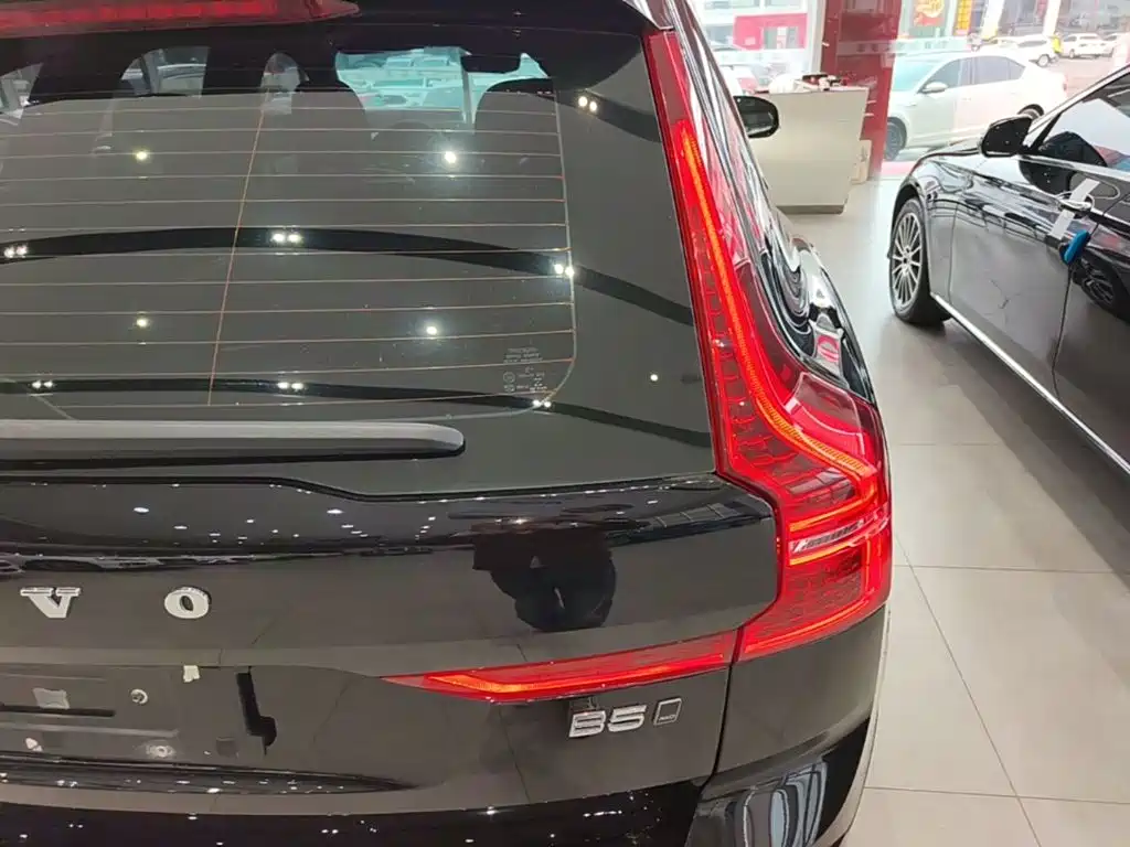 Volvo XC60 — миниатюра 8