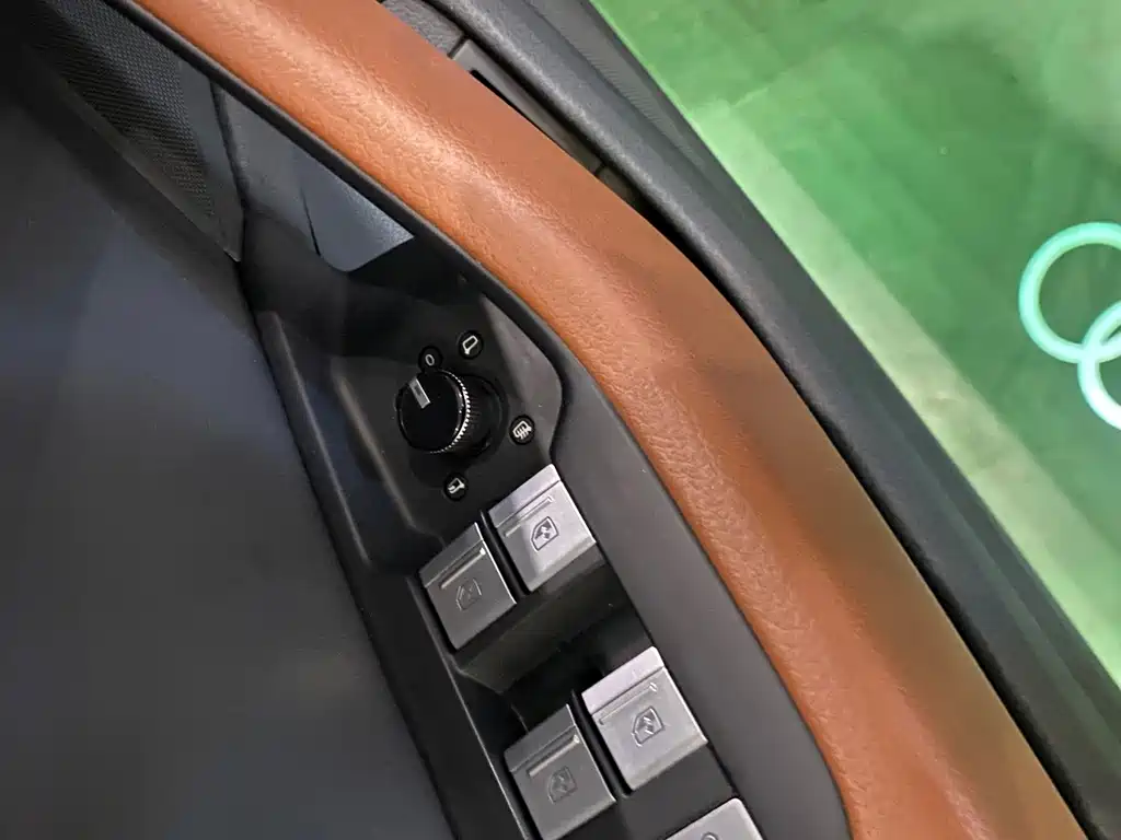 Audi A6L — миниатюра 8
