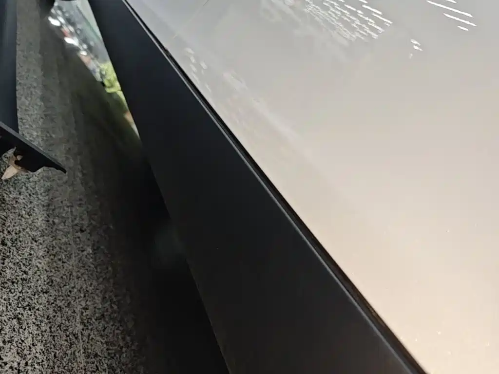 Tesla Model Y — миниатюра 22