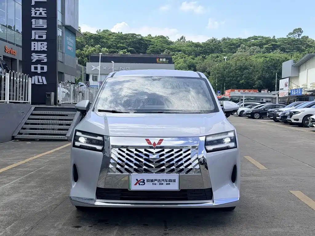 Wuling Xingguang 730 New Energy — миниатюра 2