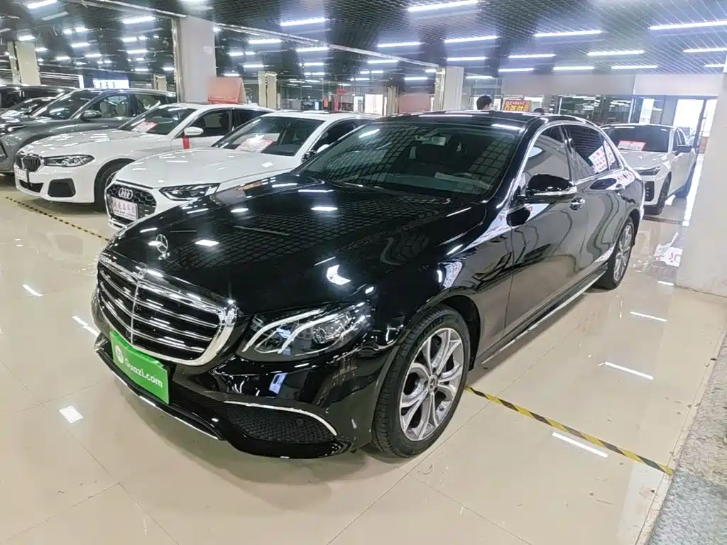 Mercedes-Benz E-Class — миниатюра 2