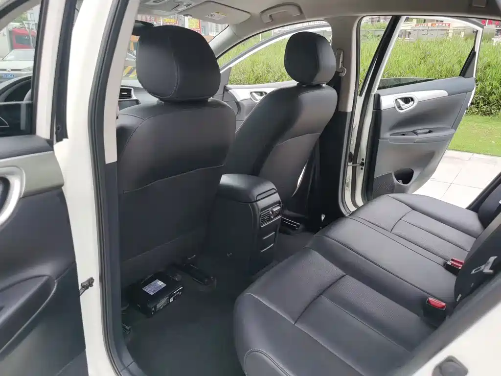 Nissan Sylphy — миниатюра 7