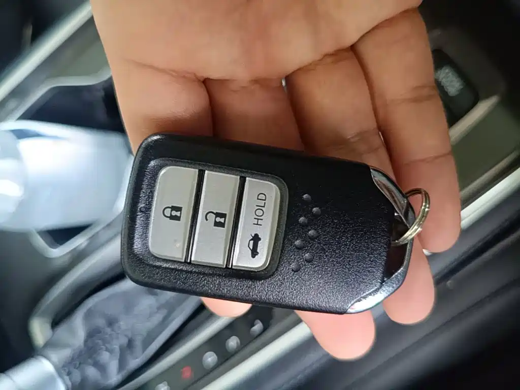 Honda Accord — миниатюра 9