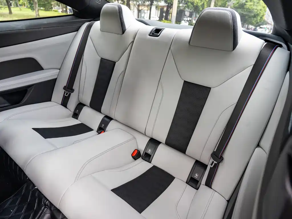 BMW M4 — миниатюра 12