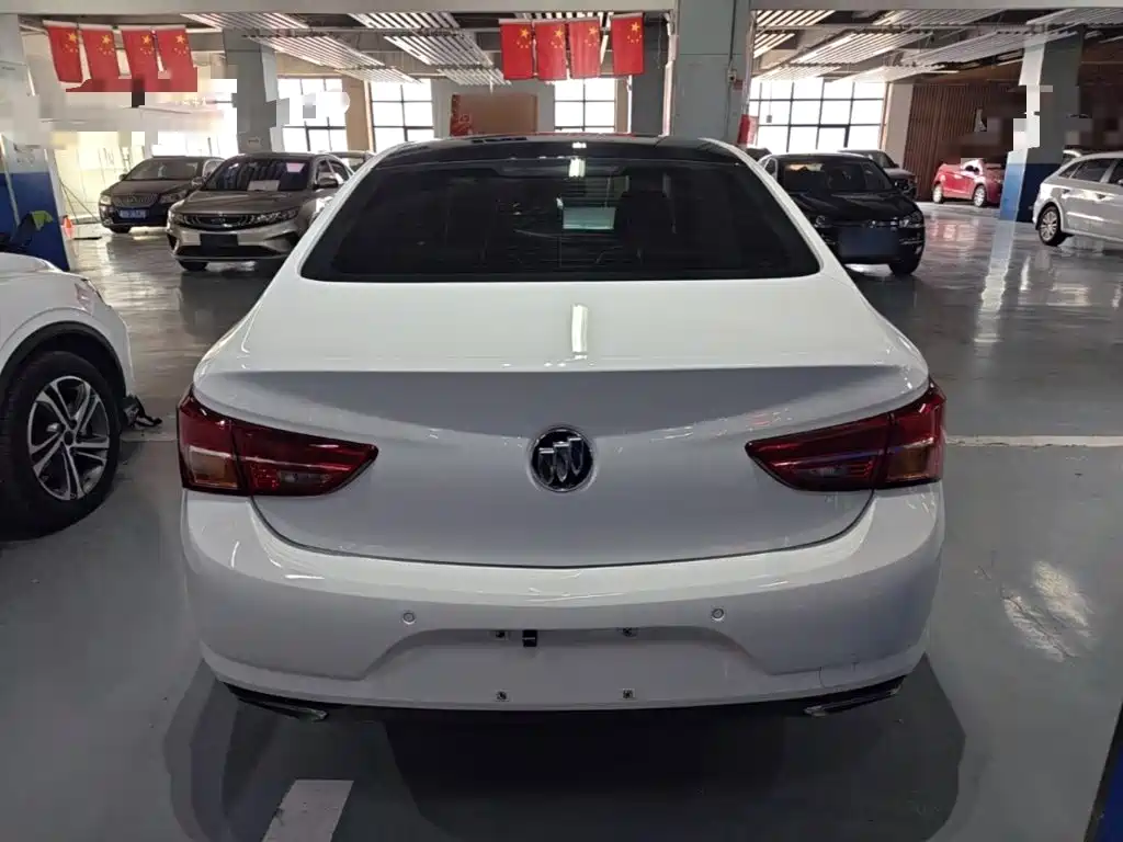 Buick Verano — миниатюра 6