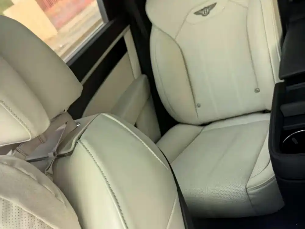 Bentley Bentayga — миниатюра 6