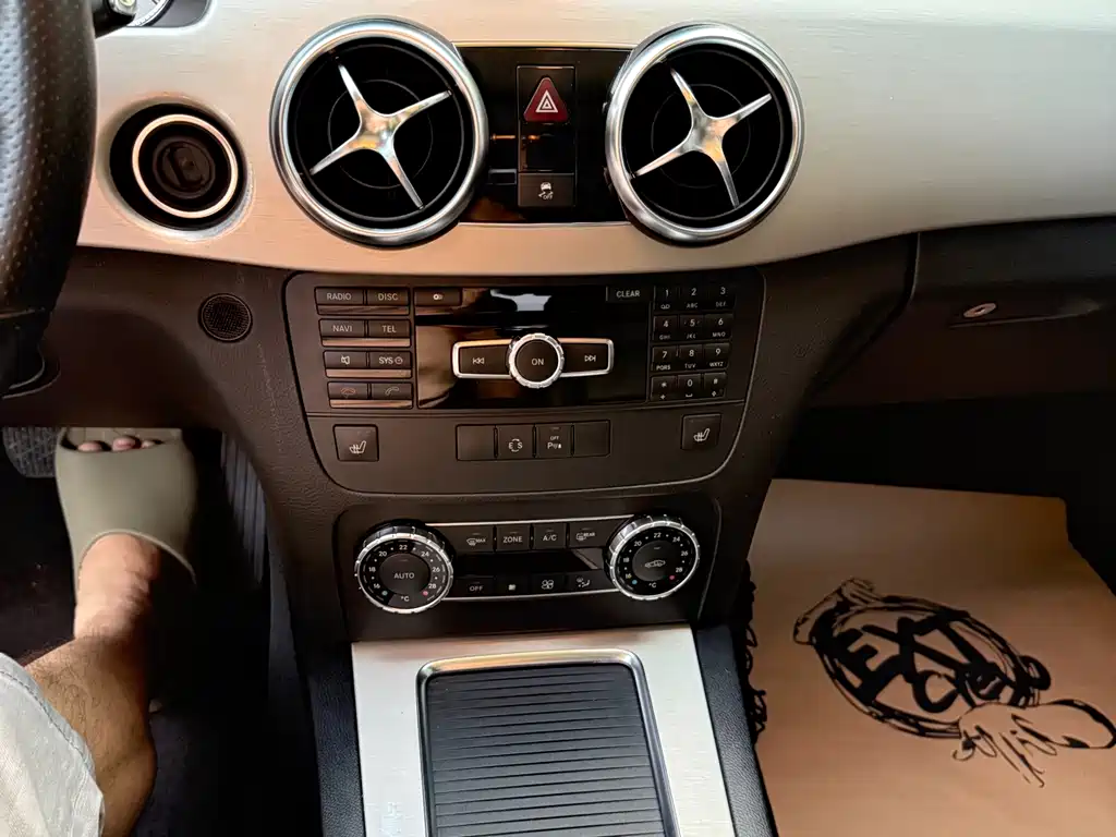 Mercedes-Benz GLK-Class — миниатюра 11