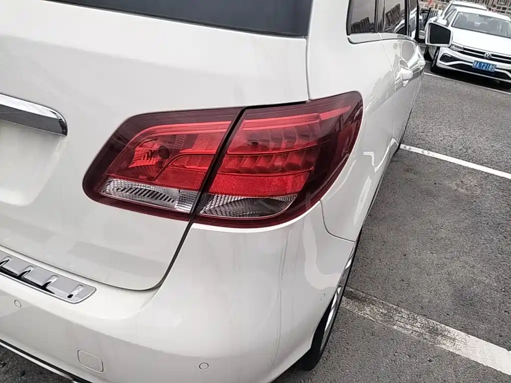 Mercedes-Benz B-Class — миниатюра 8