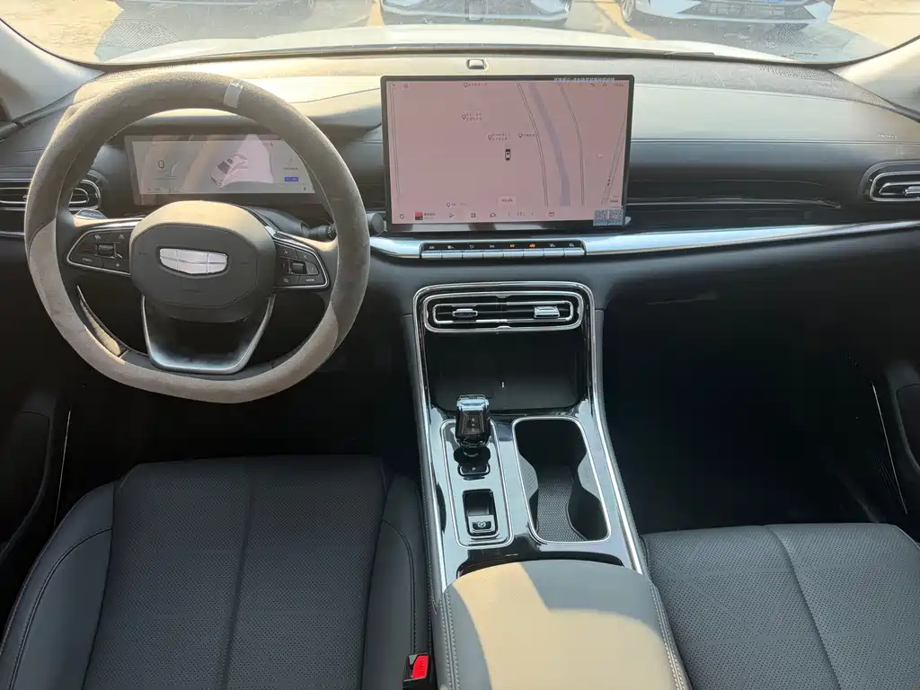 Geely Emgrand — миниатюра 9